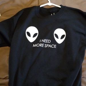 Alien crewneck